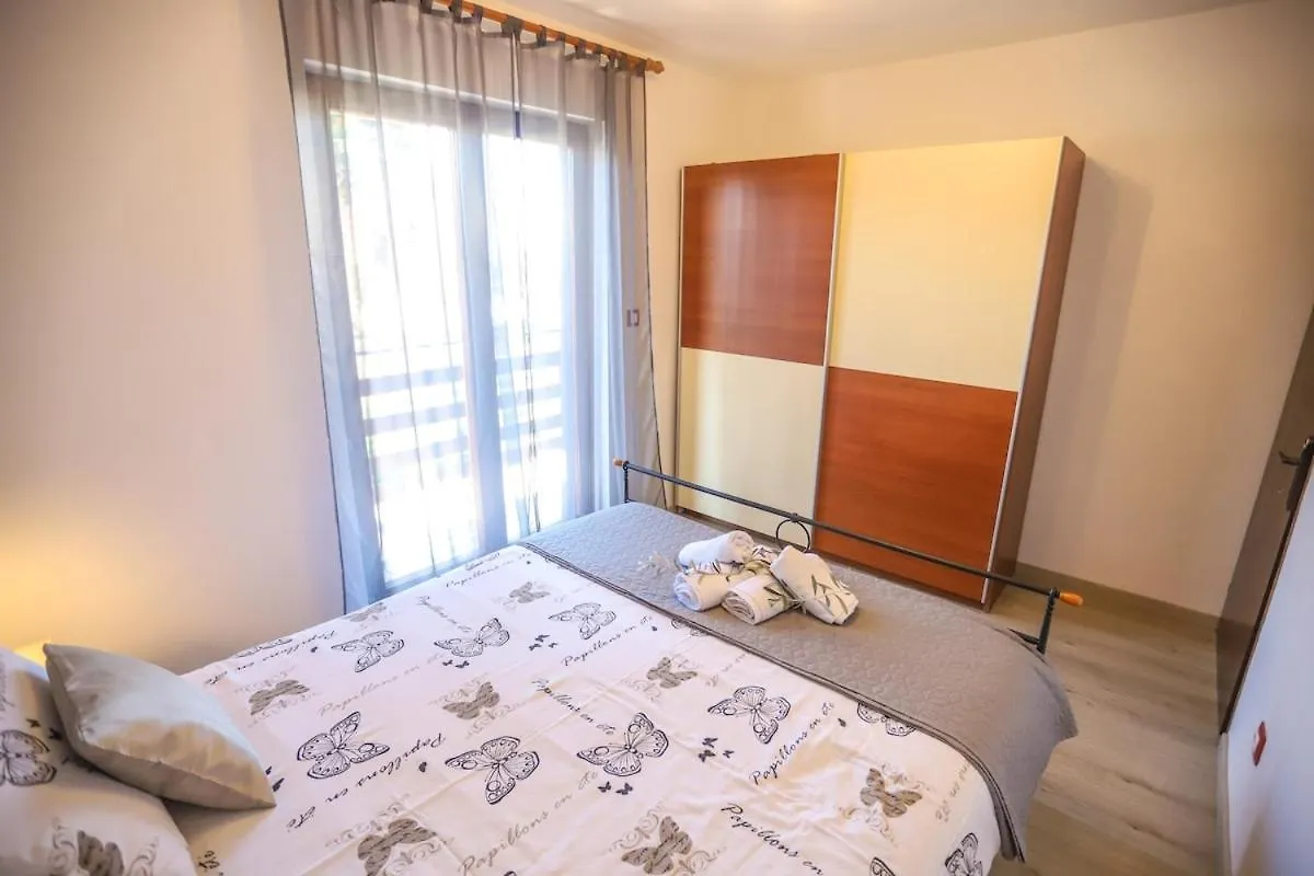 Apartman Sani Rosini 0*,